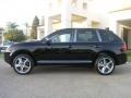 Black - Cayenne S Titanium Photo No. 4