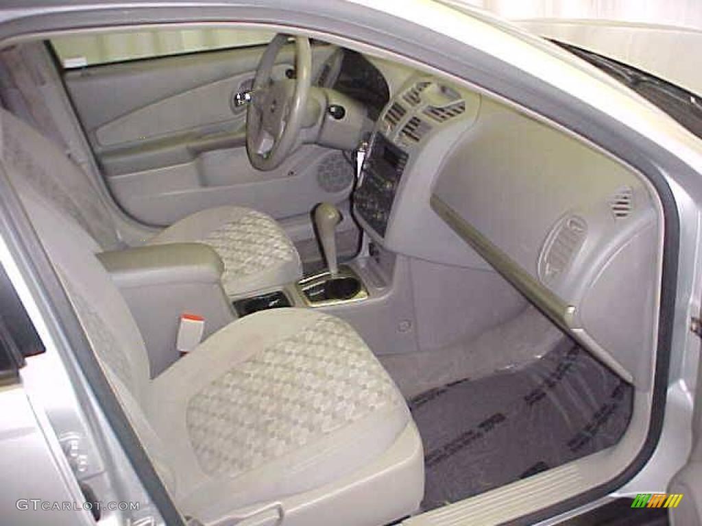 2005 Malibu LS V6 Sedan - Galaxy Silver Metallic / Gray photo #7