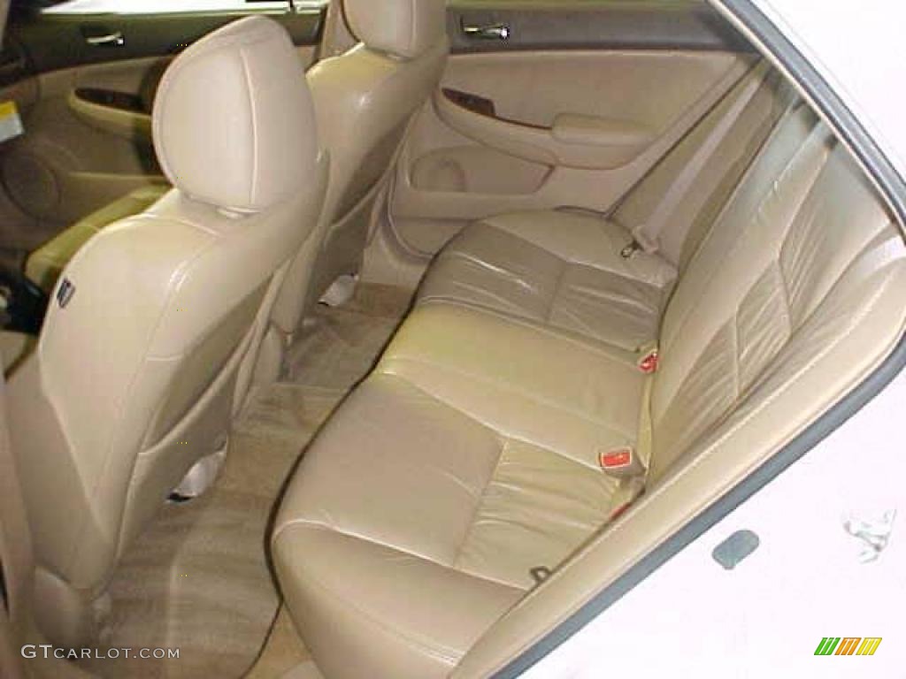 2006 Accord EX-L V6 Sedan - Taffeta White / Ivory photo #15