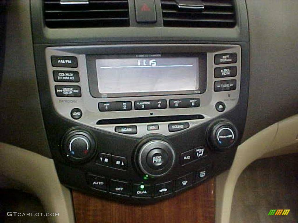 2006 Accord EX-L V6 Sedan - Taffeta White / Ivory photo #21