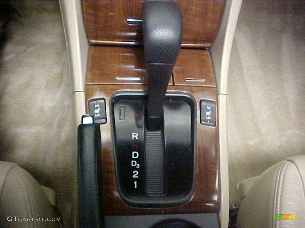2006 Accord EX-L V6 Sedan - Taffeta White / Ivory photo #22