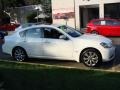 Ivory Pearl - M 35x Sedan Photo No. 4