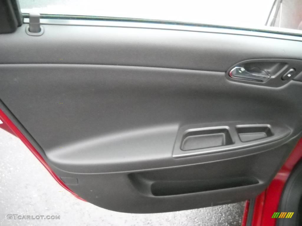 2006 Impala LT - Sport Red Metallic / Ebony Black photo #10