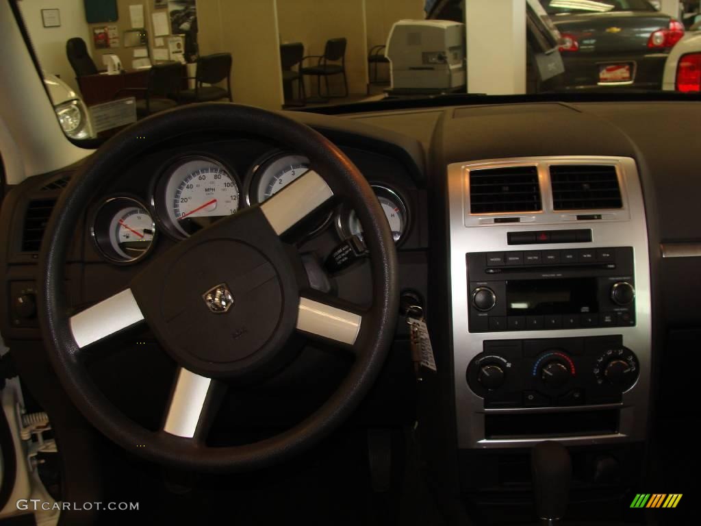 2009 Charger SE - Stone White / Dark Slate Gray photo #15