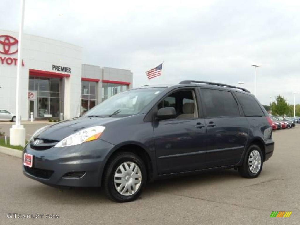 Slate Metallic Toyota Sienna