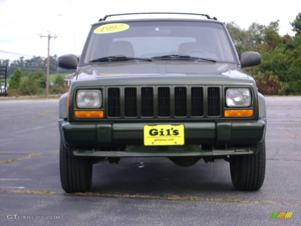 1997 Cherokee 4x4 - Moss Green Pearlcoat / Tan photo #2