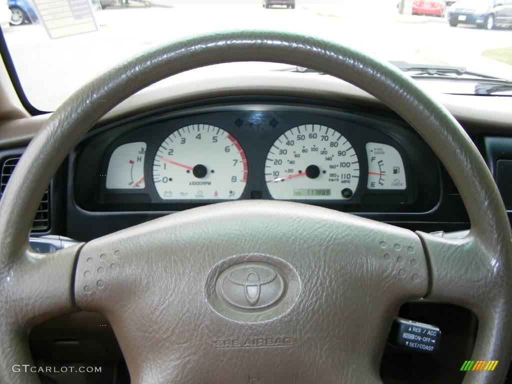 2002 Tacoma V6 PreRunner Double Cab - Super White / Charcoal photo #10