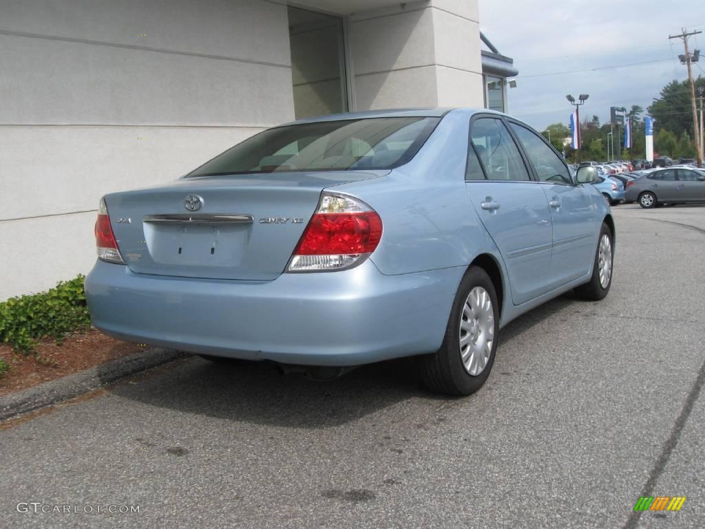 2006 Camry XLE - Sky Blue Pearl / Stone Gray photo #3