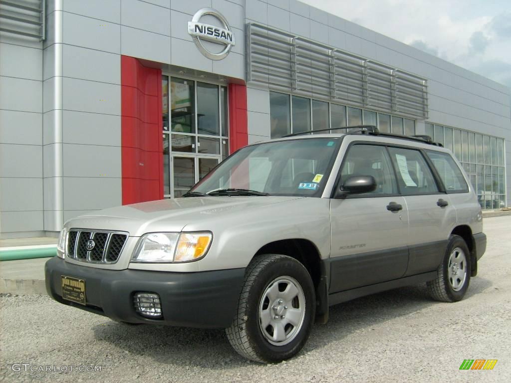 2001 Forester 2.5 L - Silverthorn Metallic / Gray photo #1