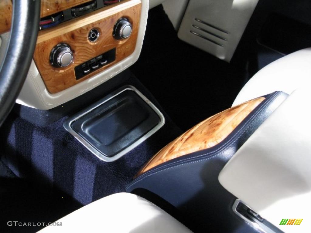 2004 Phantom  - Blue Velvet / Sea Shell photo #10