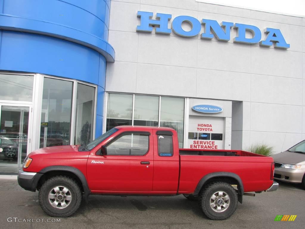 1998 Frontier XE Extended Cab 4x4 - Aztec Red / Gray photo #3