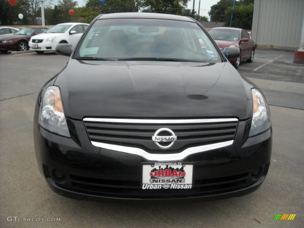 2008 Altima 2.5 S - Super Black / Charcoal photo #2