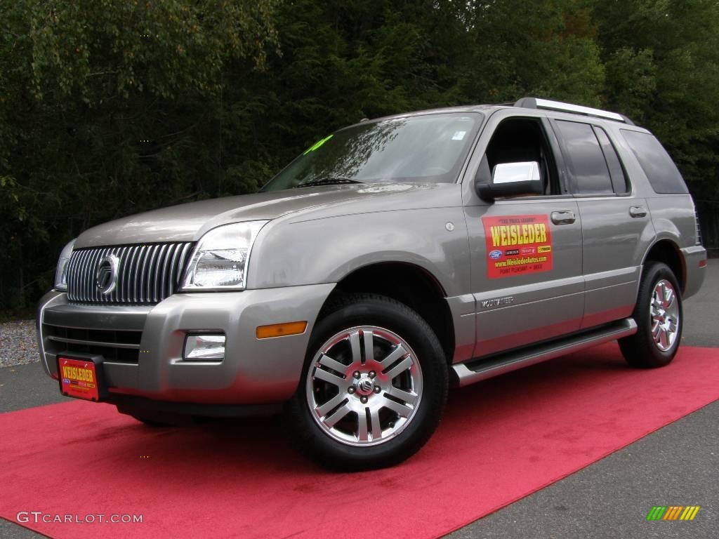 Vapor Silver Metallic Mercury Mountaineer