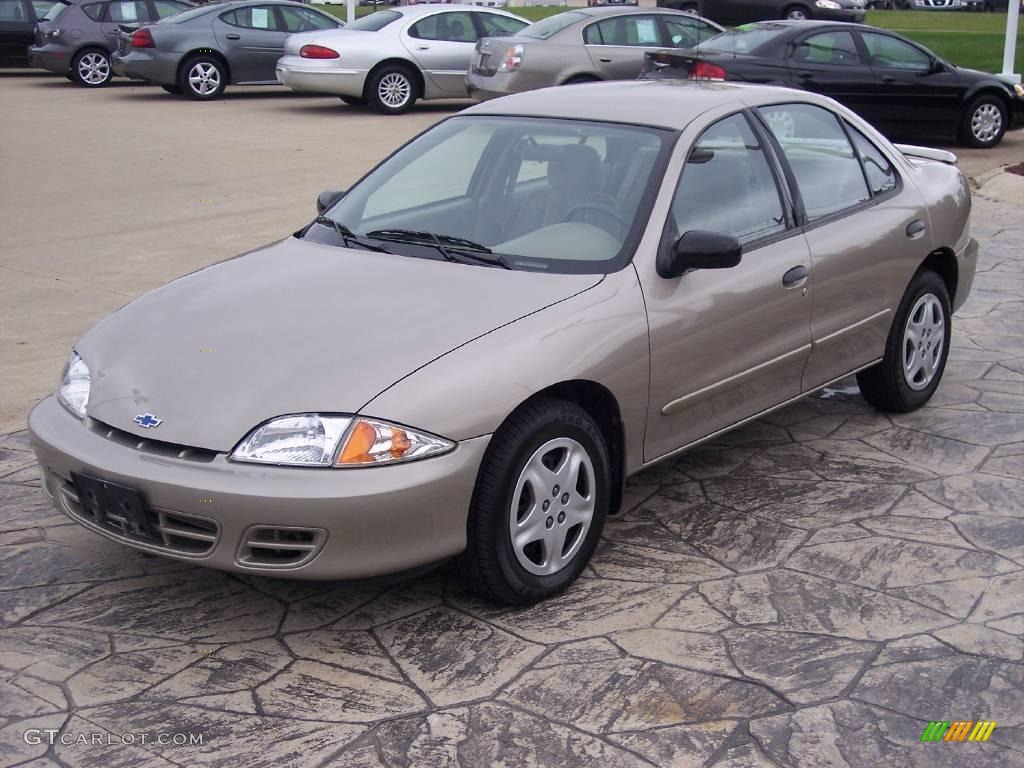 2002 Cavalier LS Sedan - Sandrift Metallic / Neutral photo #2