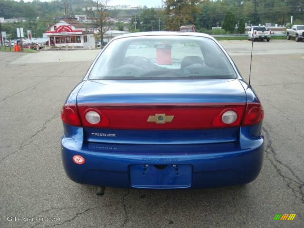 2004 Cavalier Sedan - Arrival Blue Metallic / Graphite photo #3