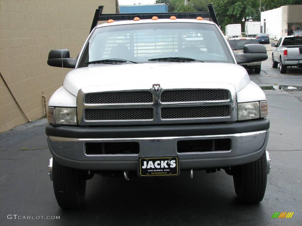 2001 Ram 3500 ST Regular Cab Chassis - Bright White / Agate photo #4