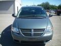 2005 Magnesium Pearl Dodge Grand Caravan SE  photo #8