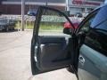 2005 Magnesium Pearl Dodge Grand Caravan SE  photo #9