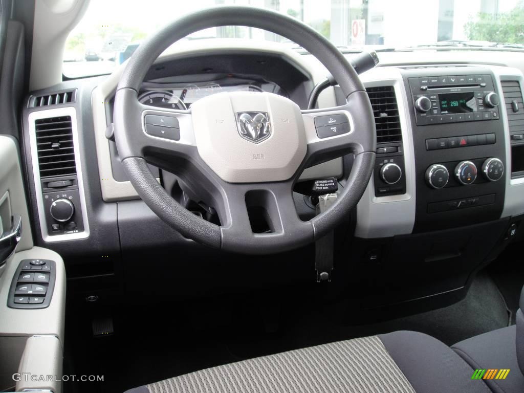 2009 Ram 1500 SLT Quad Cab 4x4 - Stone White / Dark Slate/Medium Graystone photo #11