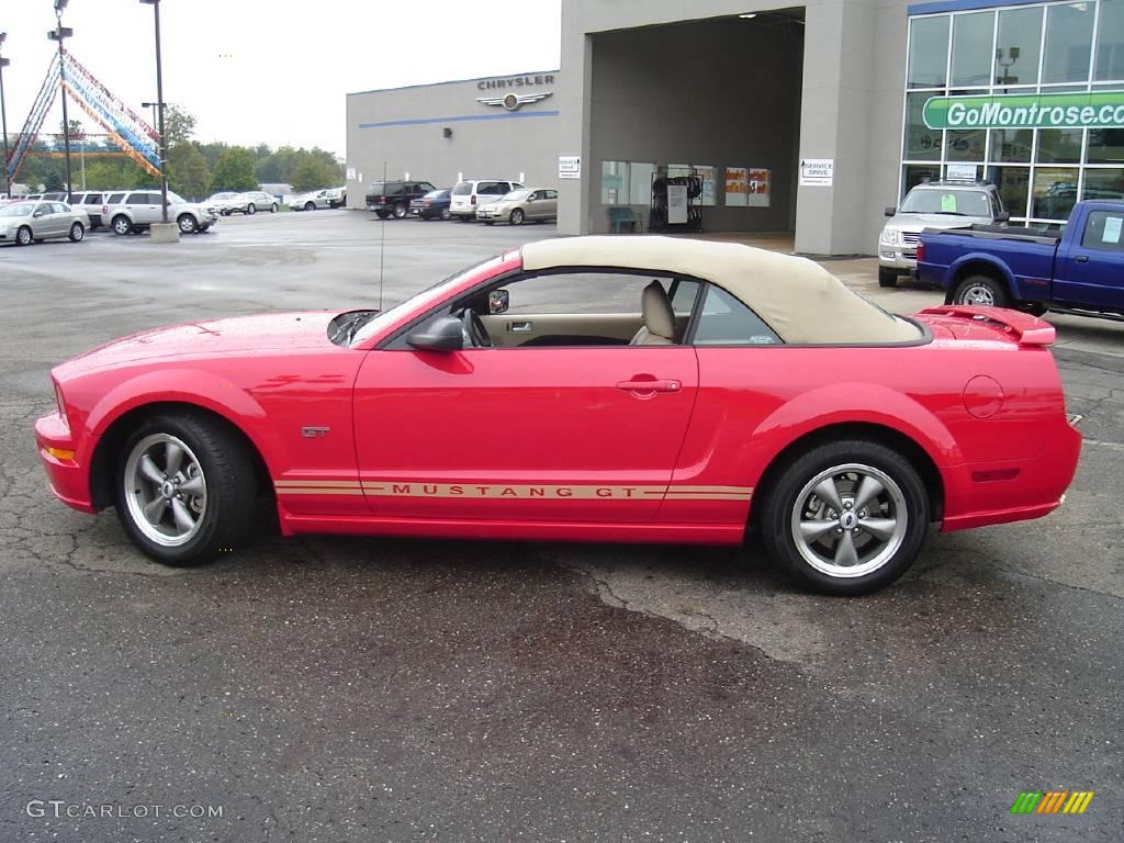 2006 Mustang GT Premium Convertible - Torch Red / Light Parchment photo #35