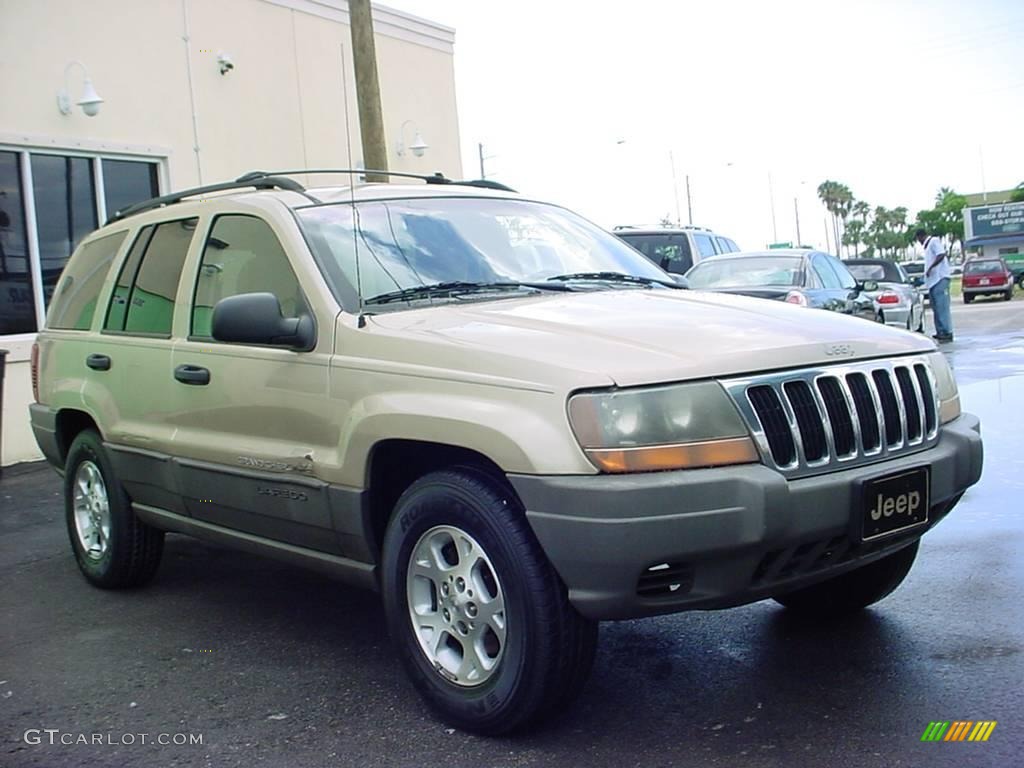 1999 Grand Cherokee Laredo 4x4 - Champagne Pearl / Camel photo #1