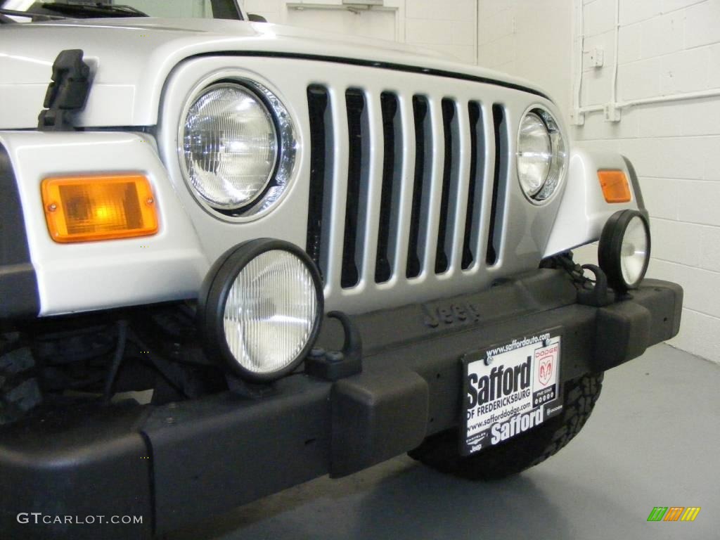 2005 Wrangler Rubicon 4x4 - Bright Silver Metallic / Dark Slate Gray photo #30