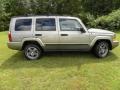 2006 Light Khaki Metallic Jeep Commander   photo #14