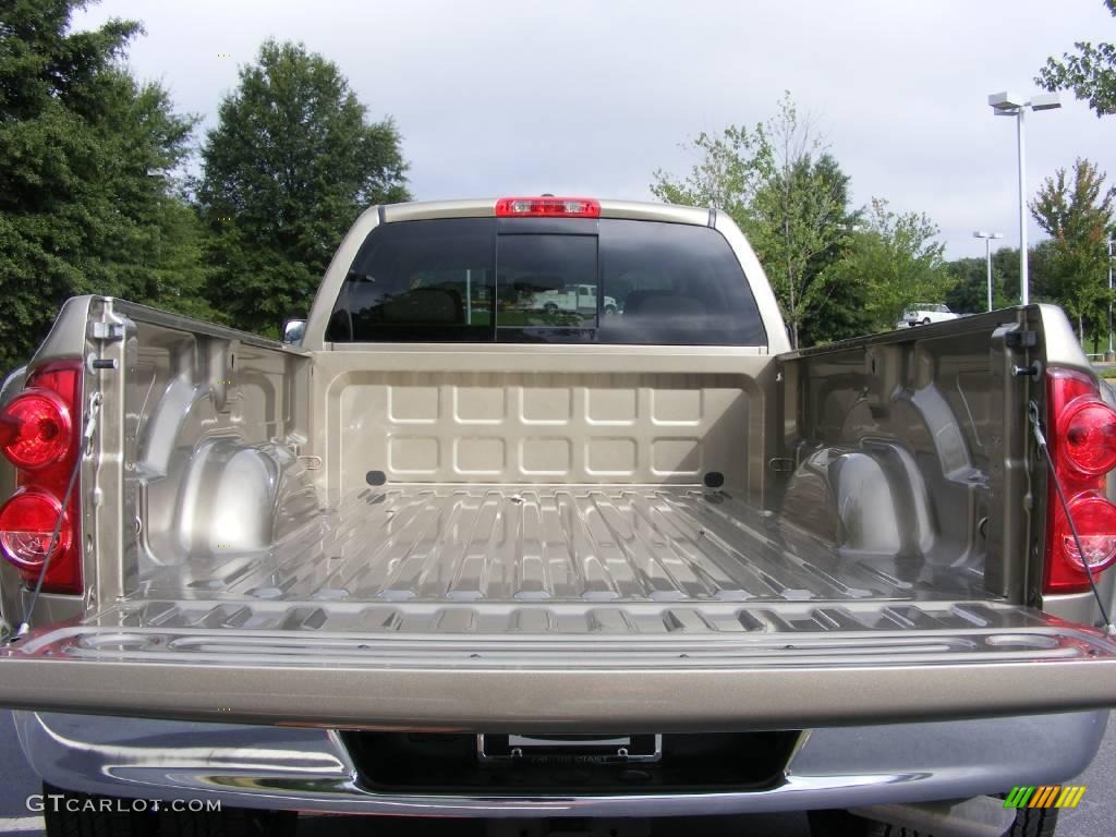 2009 Ram 3500 Big Horn Edition Quad Cab 4x4 Dually - Light Khaki Metallic / Khaki photo #10