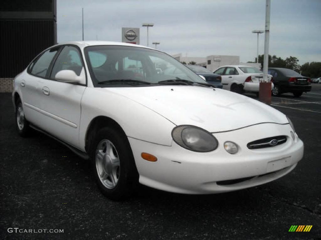 1999 Taurus SE - Vibrant White / Medium Graphite photo #3