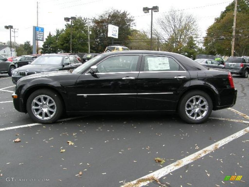 2008 300 C HEMI - Brilliant Black Crystal Pearl / Dark Slate Gray photo #2