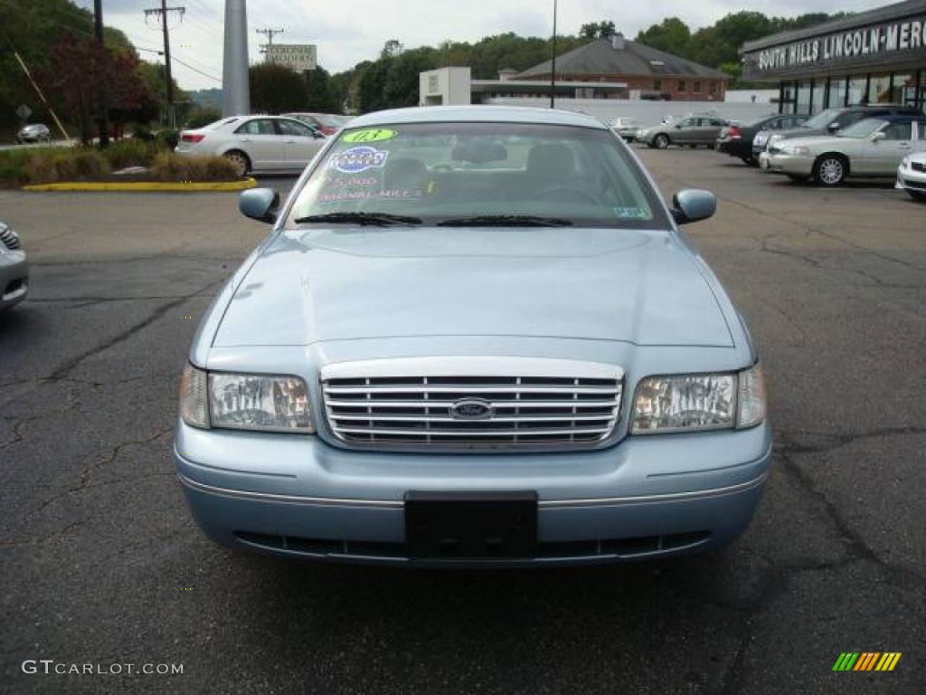 2003 Crown Victoria LX - Light Ice Blue Metallic / Light Flint photo #6