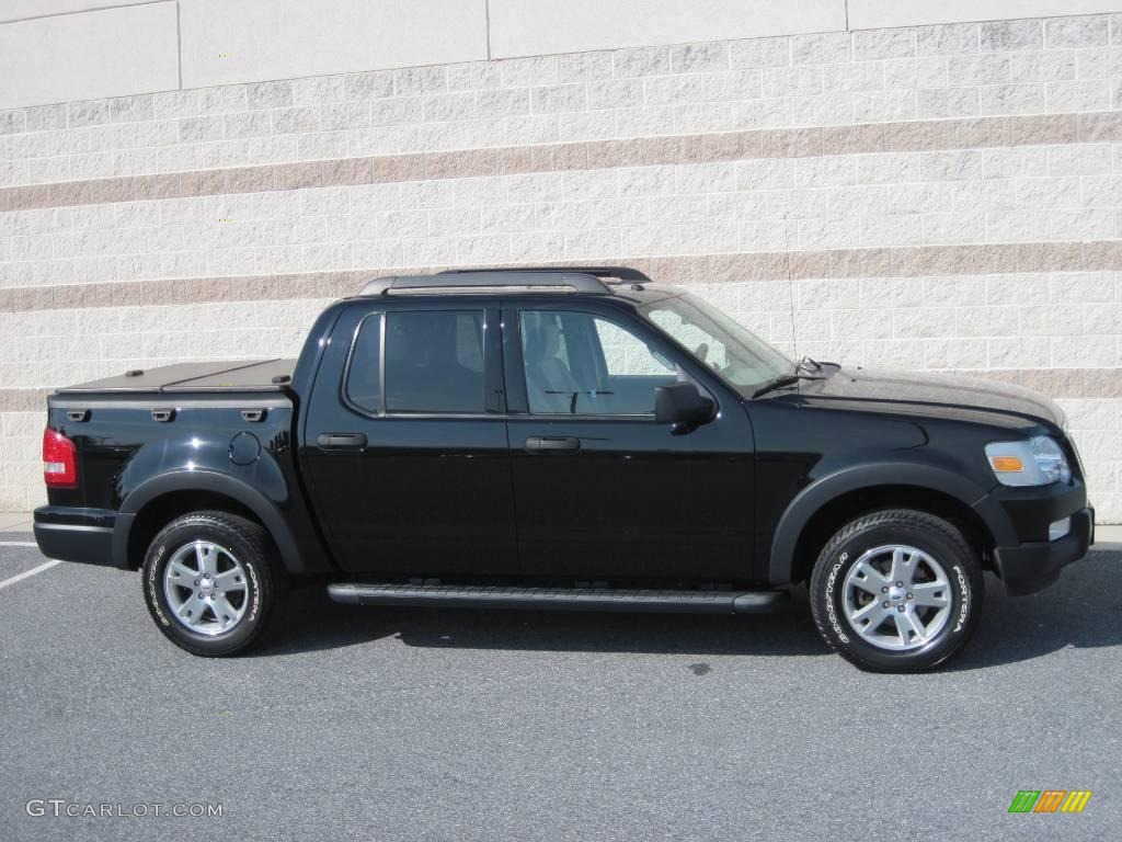 Black Ford Explorer Sport Trac