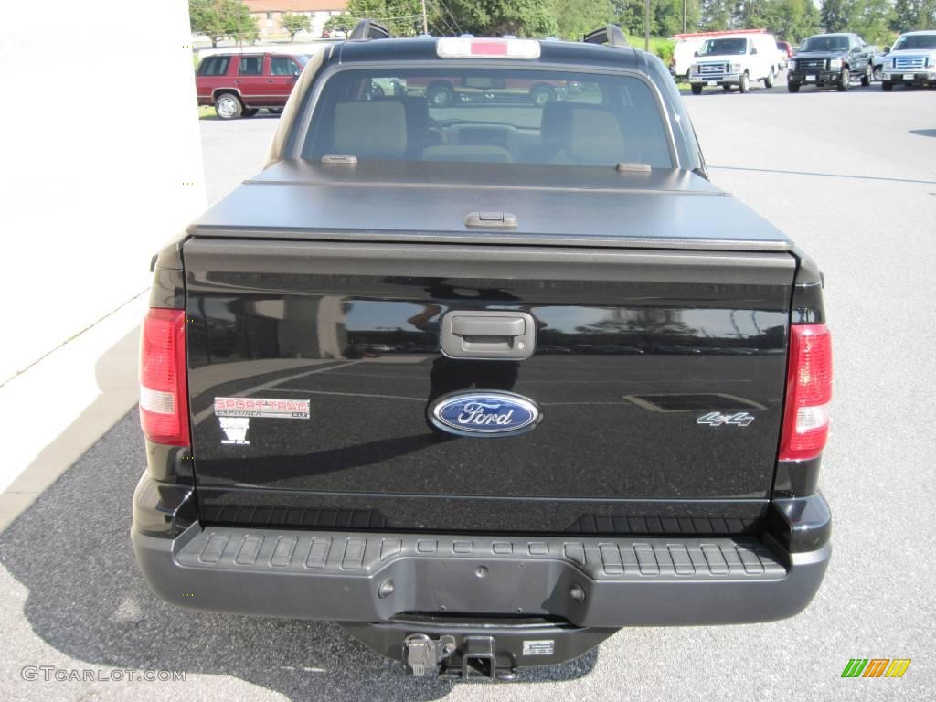 2007 Explorer Sport Trac XLT 4x4 - Black / Light Stone photo #9