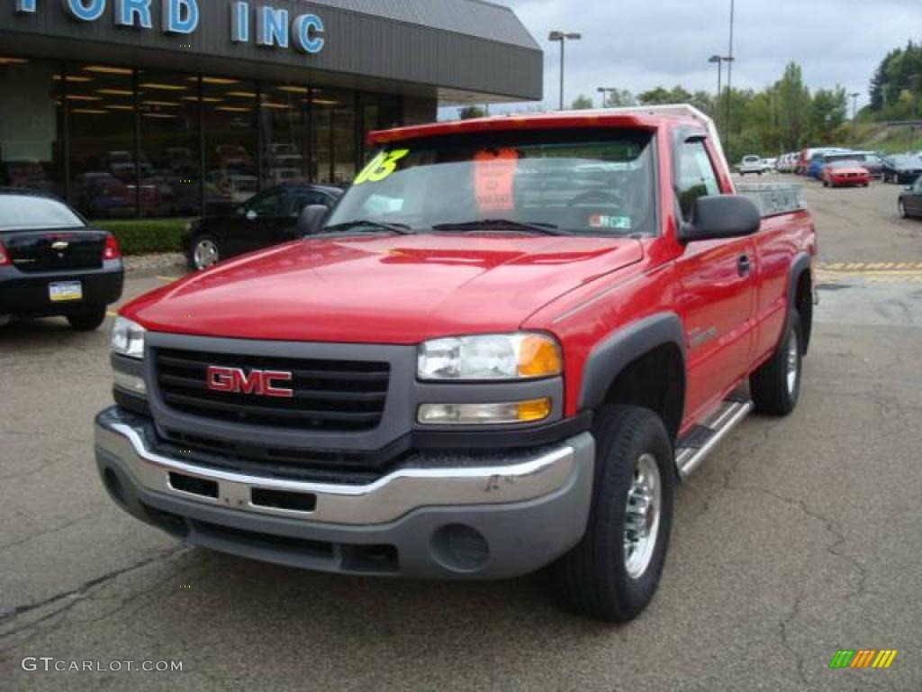 2003 Sierra 2500HD Regular Cab 4x4 - Fire Red / Dark Pewter photo #12