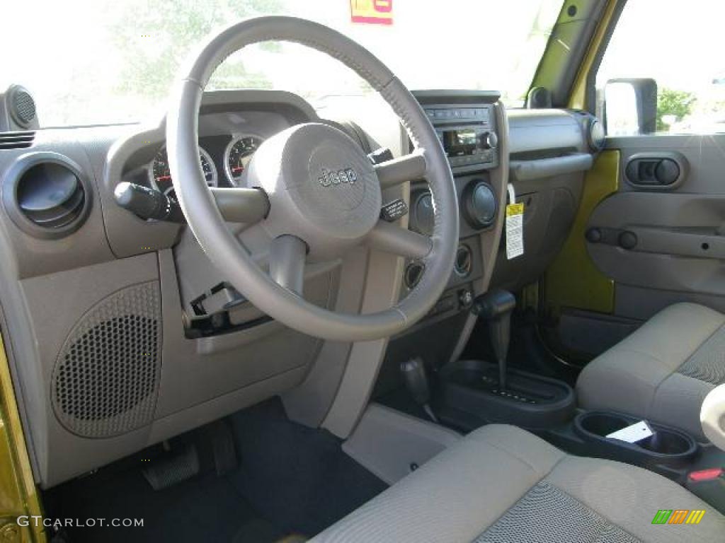 2008 Wrangler Rubicon 4x4 - Rescue Green Metallic / Dark Slate Gray/Medium Slate Gray photo #10
