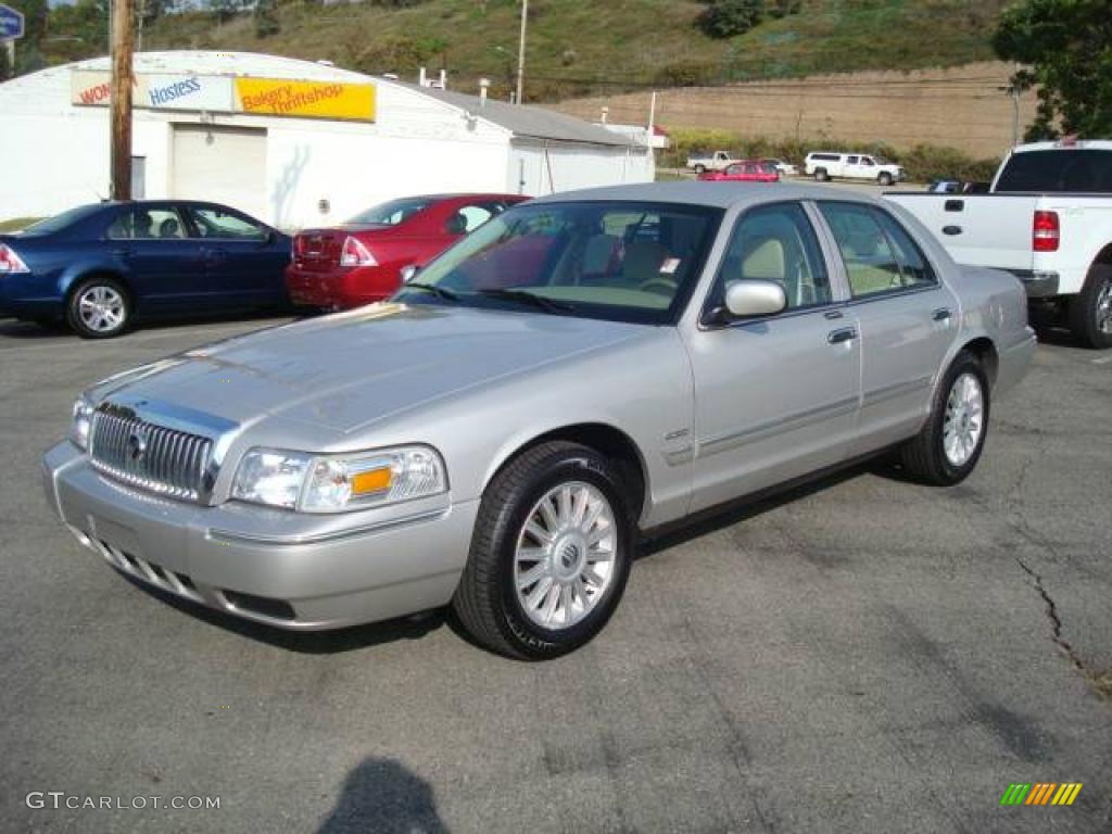 2009 Grand Marquis LS Ultimate Edition - Silver Birch Metallic / Light Camel photo #7