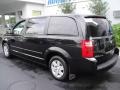 2008 Brilliant Black Crystal Pearl Dodge Grand Caravan SE  photo #4