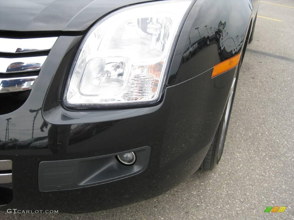 2007 Fusion SE - Black / Charcoal Black photo #20