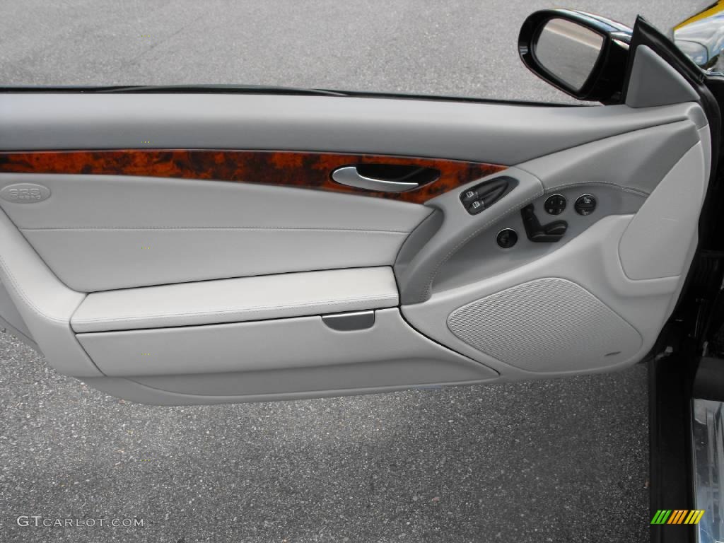 2007 Mercedes-Benz SL 550 Roadster Ash Grey Door Panel Photo #18550785