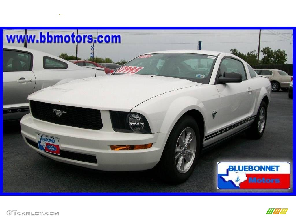 2009 Mustang V6 Coupe - Performance White / Dark Charcoal photo #1