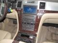 White Diamond - Escalade AWD Photo No. 14