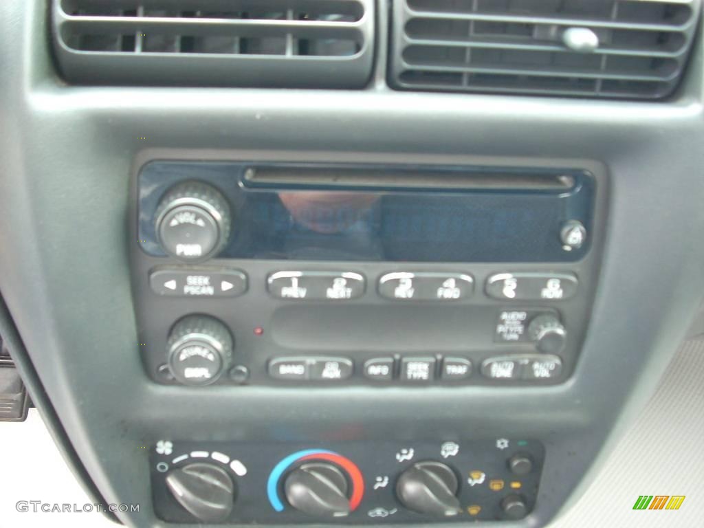 2004 Cavalier LS Sport Coupe - Arrival Blue Metallic / Graphite photo #11