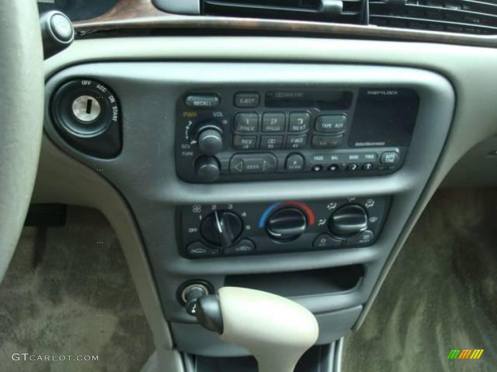 1999 Malibu LS Sedan - Black / Medium Gray photo #13