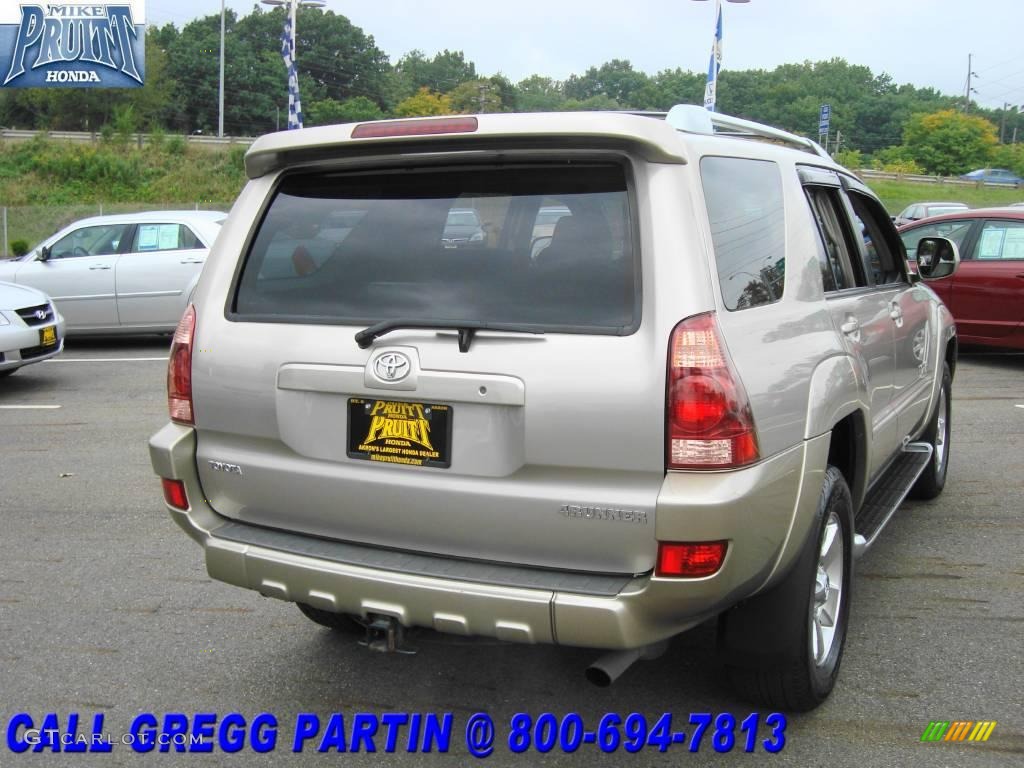 2004 4Runner Limited 4x4 - Dorado Gold Pearl / Taupe photo #7