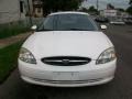 2003 Vibrant White Ford Taurus SES  photo #2