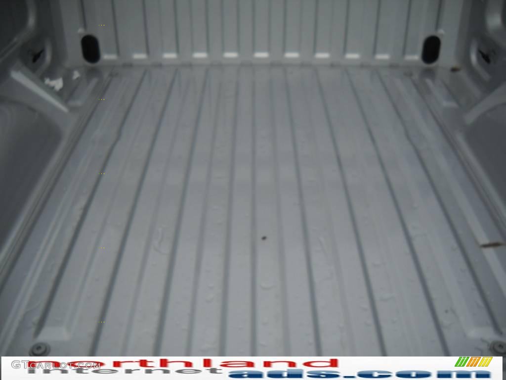 2010 F150 STX Regular Cab 4x4 - Ingot Silver Metallic / Medium Stone photo #10