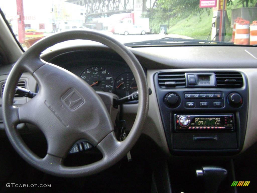 1999 Accord LX Sedan - Heather Mist Metallic / Tan photo #18