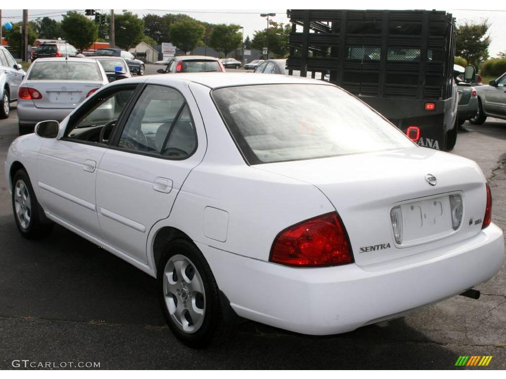 2004 Sentra 1.8 S - Cloud White / Taupe photo #6
