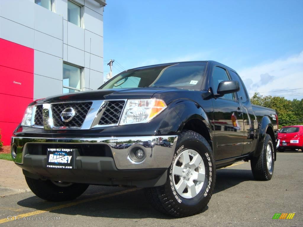 2005 Frontier Nismo King Cab 4x4 - Super Black / Nismo Charcoal photo #1