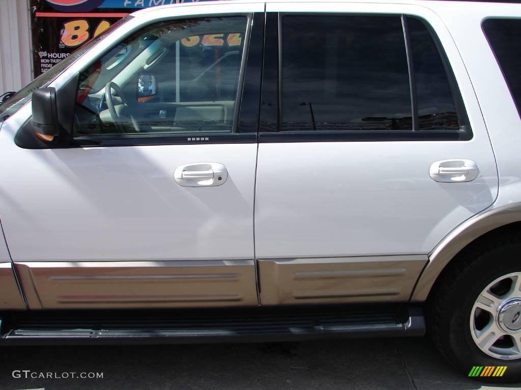 2003 Expedition Eddie Bauer 4x4 - Oxford White / Medium Parchment photo #18